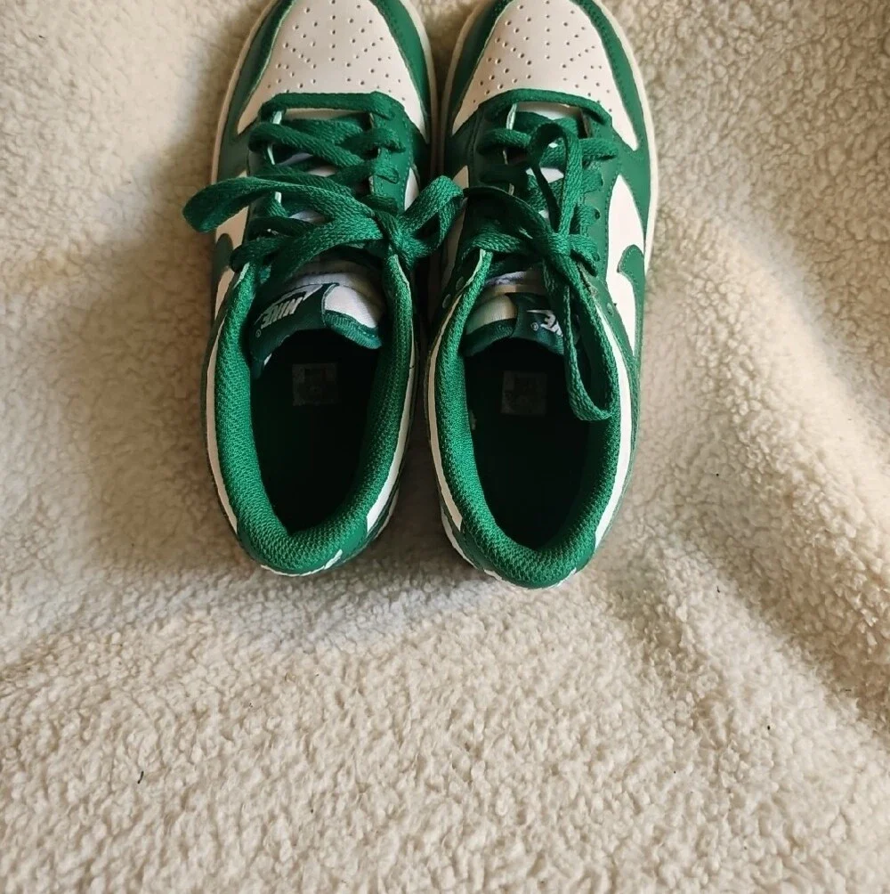 Nike Teal Knit BOYS Athletic Shoe Interior